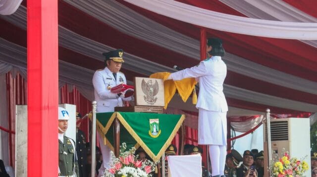 Al Muktabar juga berpesan kepada para pelajar dan generasi muda yang pada saat nanti akan meneruskan pembangunan Provinsi Banten dan Indonesia