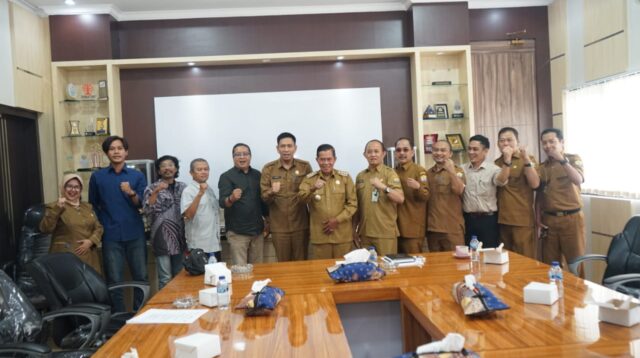 Walikota Serang menjelaskan bahwa selama ini CSR di Kota Serang belum terkoordinir, para pelaku bidang usaha di Kota Serang menyalurkan CSR-