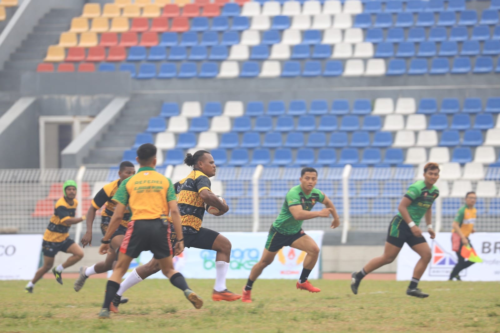 Kejurnas Rugby di stadion benteng reborn (2)