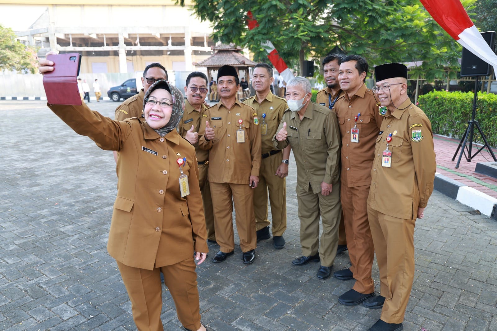 penjabat Sekretaris Daerah ( Pj Sekda) Provinsi Banten Virgojanti mengatakan untuk mencapai kinerja yang baik dalam melaksanakan tugas, memang dibutuhkannya kedisiplinan dan menumbuhkan etos kerja pada masing-masing para pegawai.