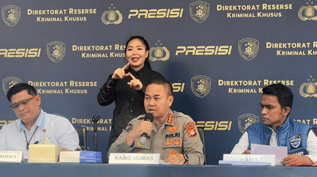 Direktur Reserse Kriminal Khusus (Dirreskrimsus) Polda Metro Jaya Kombes. Pol. Ade Safri Simanjuntak menjelaskan, kasus ini berawal dari tersangka pemilik akun dari Website Breachforums dengan nama PENTAGRAM.