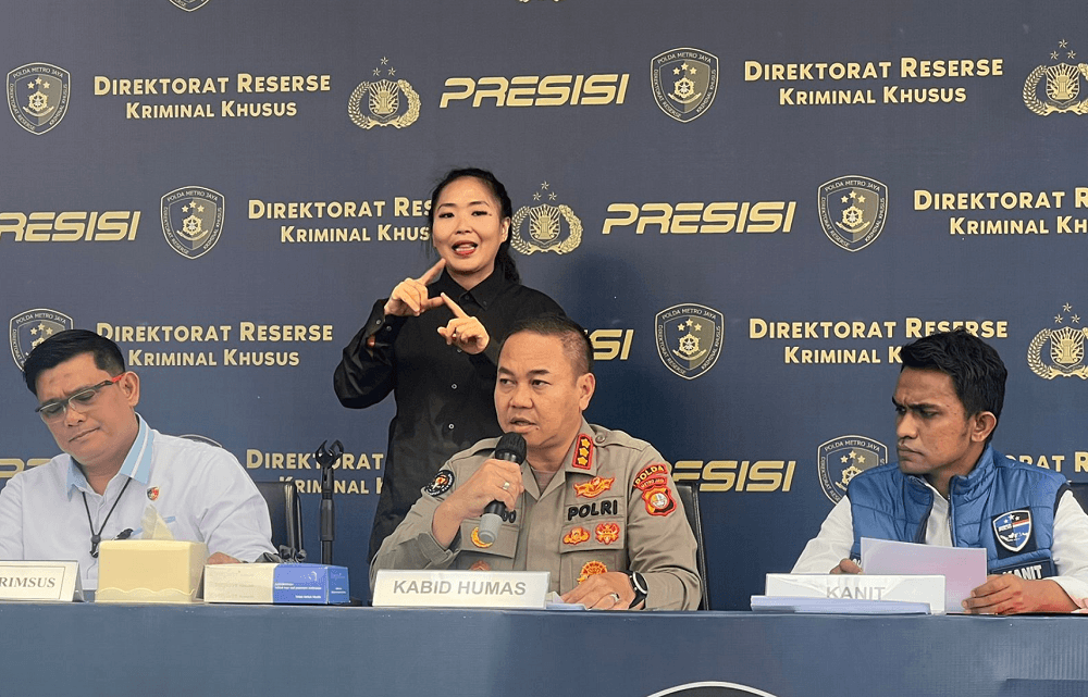 Direktur Reserse Kriminal Khusus (Dirreskrimsus) Polda Metro Jaya Kombes. Pol. Ade Safri Simanjuntak menjelaskan, kasus ini berawal dari tersangka pemilik akun dari Website Breachforums dengan nama PENTAGRAM.