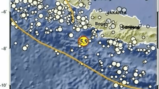 Gempa bumi dengan kekuatan magnitudo 5,9 mengguncang wilayah Banten. Getaran gempa terasa cukup kuat di beberapa bagian Banten. Kamis 17 Agustus 2023.