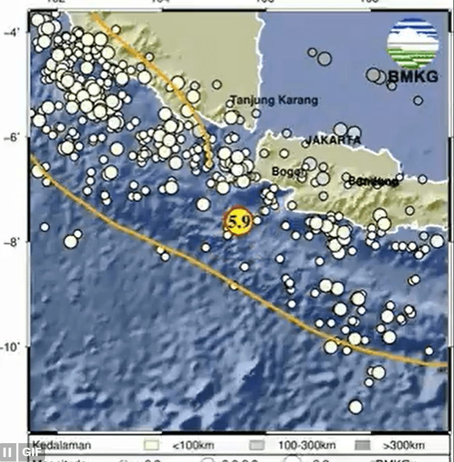 Gempa bumi dengan kekuatan magnitudo 5,9 mengguncang wilayah Banten. Getaran gempa terasa cukup kuat di beberapa bagian Banten. Kamis 17 Agustus 2023.
