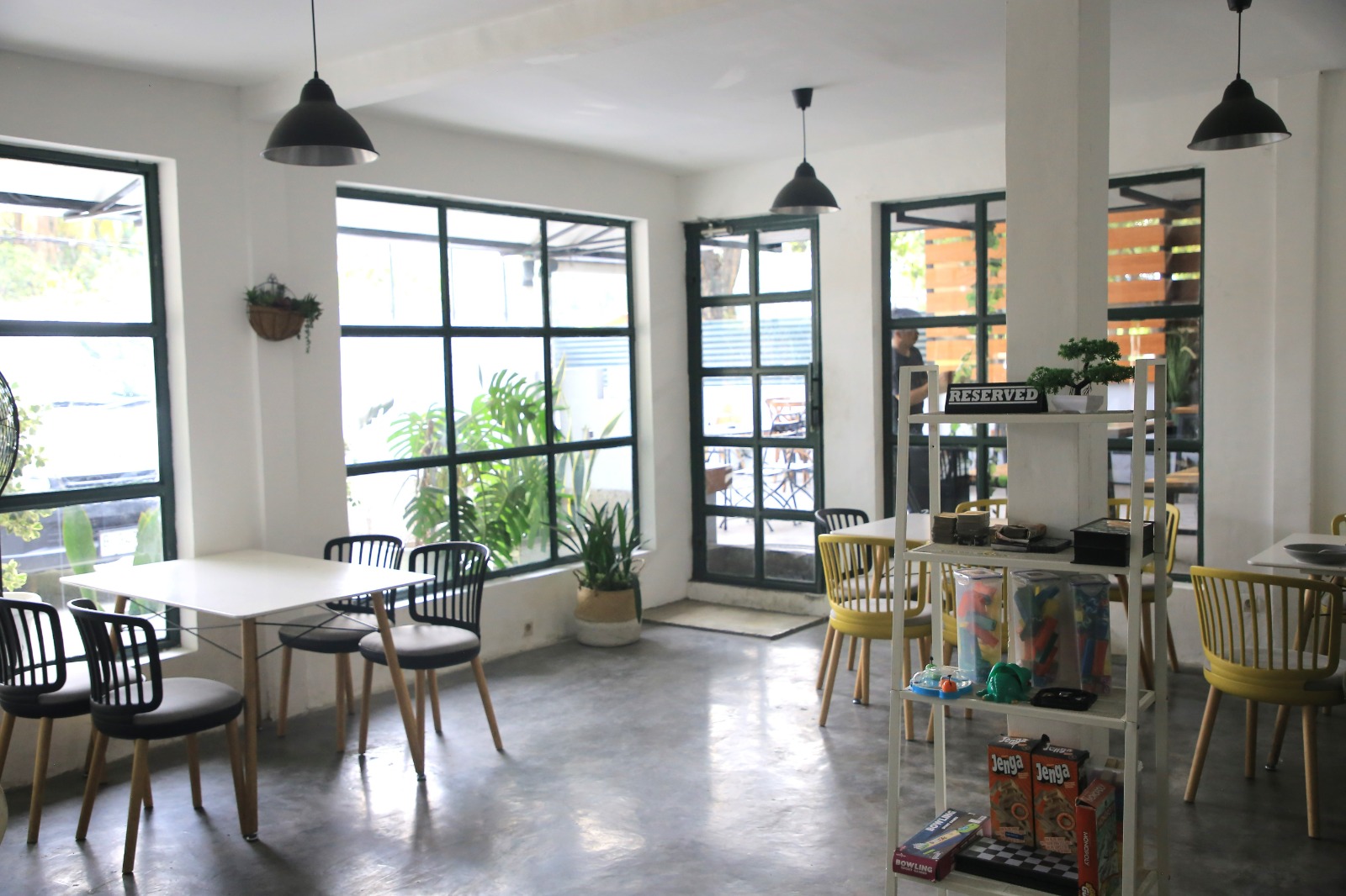 Giardino Cafe di Tangerang (2)