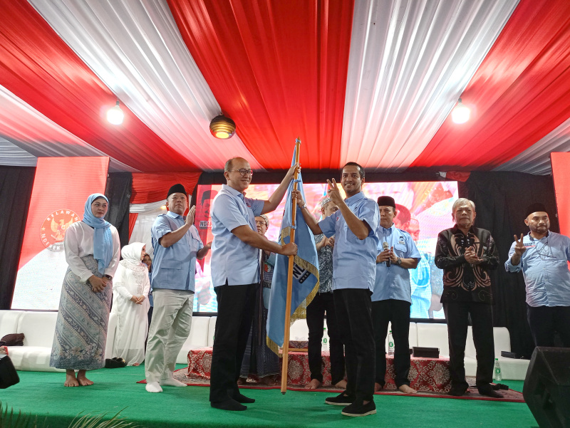 Relawan nderek guru