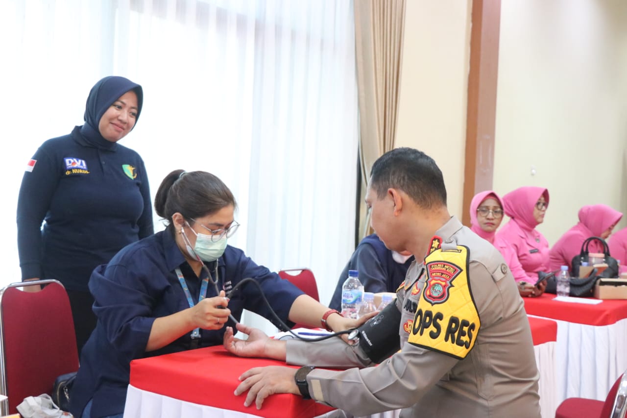 Donor Darah Polres Metro Tangerang Kota