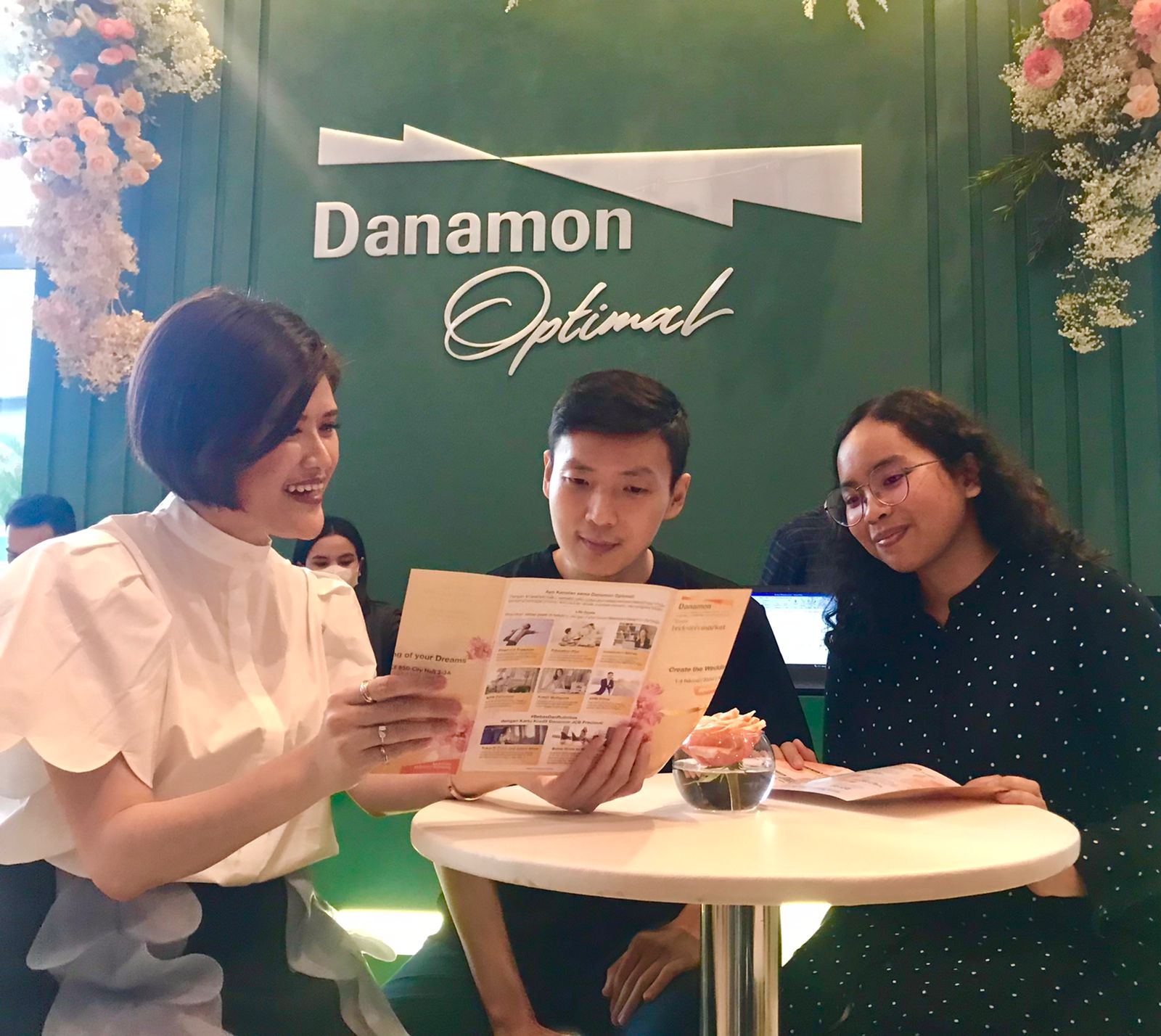 Danamon Menghadirkan Berbagai Solusi Finansial Komprehensif di Bridestory Market 2024