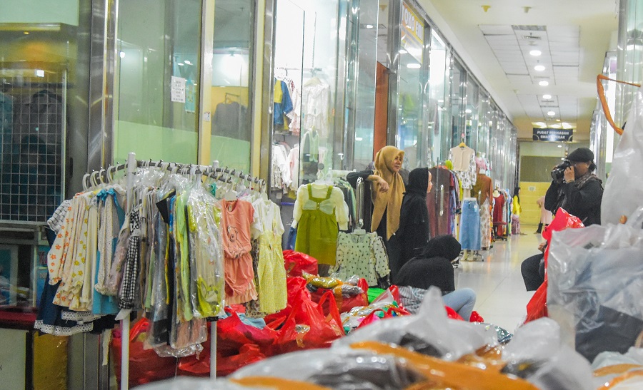 Pedagang Kering Pasar Anyar Mulai Isi Mal Metropolis