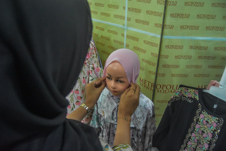 Pedagang Kering Pasar Anyar Mulai Isi Mal Metropolis