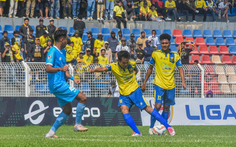 Persikota Tangerang lawan Persab Brebes (1)