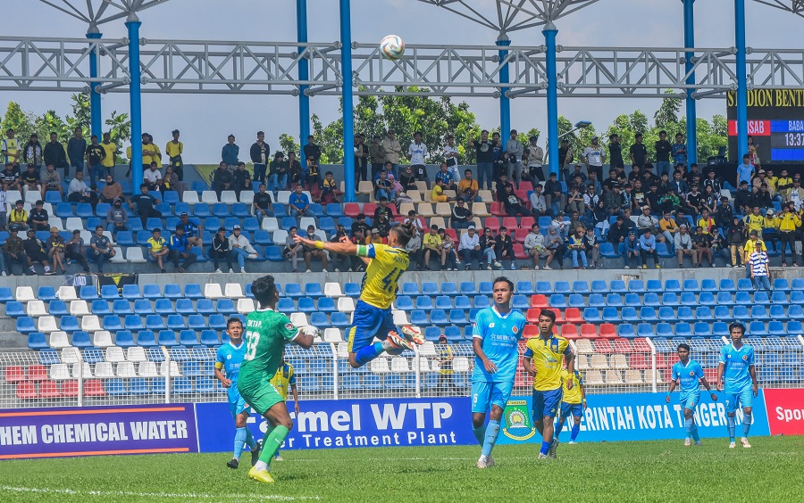 Persikota Tangerang lawan Persab Brebes (3)