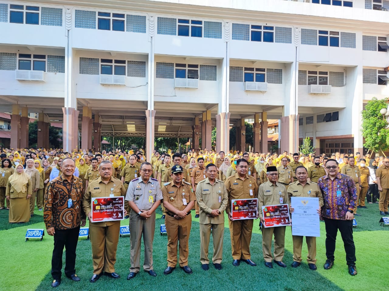 KKI merupakan sarana dalam rangka mengurangi transaksi tunai (cashless)