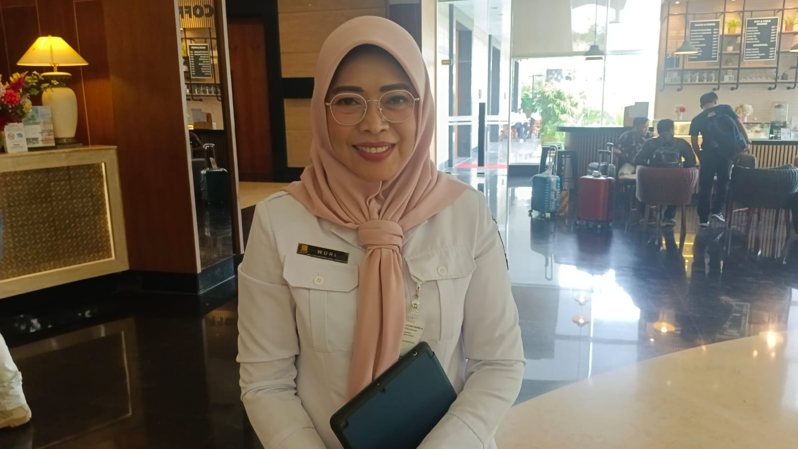 Cari Kamar Rumah Sakit di Tangerang Bisa Cek di Aplikasi Simpati RS Pemkot Tangerang memastikan ketersediaan kamar di rumah sakit dapat diakses oleh warga dengan mengakses aplikasi Simpati RS yang ada di Super Apps Tangerang LIVE.