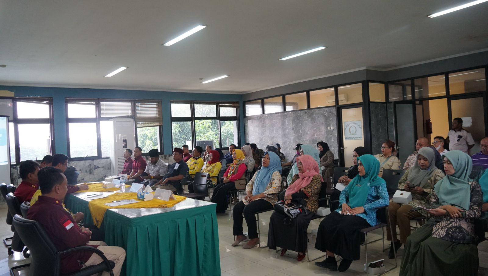 Warga Pegadungan Ikuti Program Desa Binaan Imigrasi Soekarno Hatta