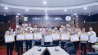 Polres Metro Tangerang Kota Raih Penghargaan Penyelenggara Pelayanan Publik dari Ombudsman RI Polres Metro Tangerang Kota Raih Penghargaan Penyelenggara Pelayanan Publik dari Ombudsman RI