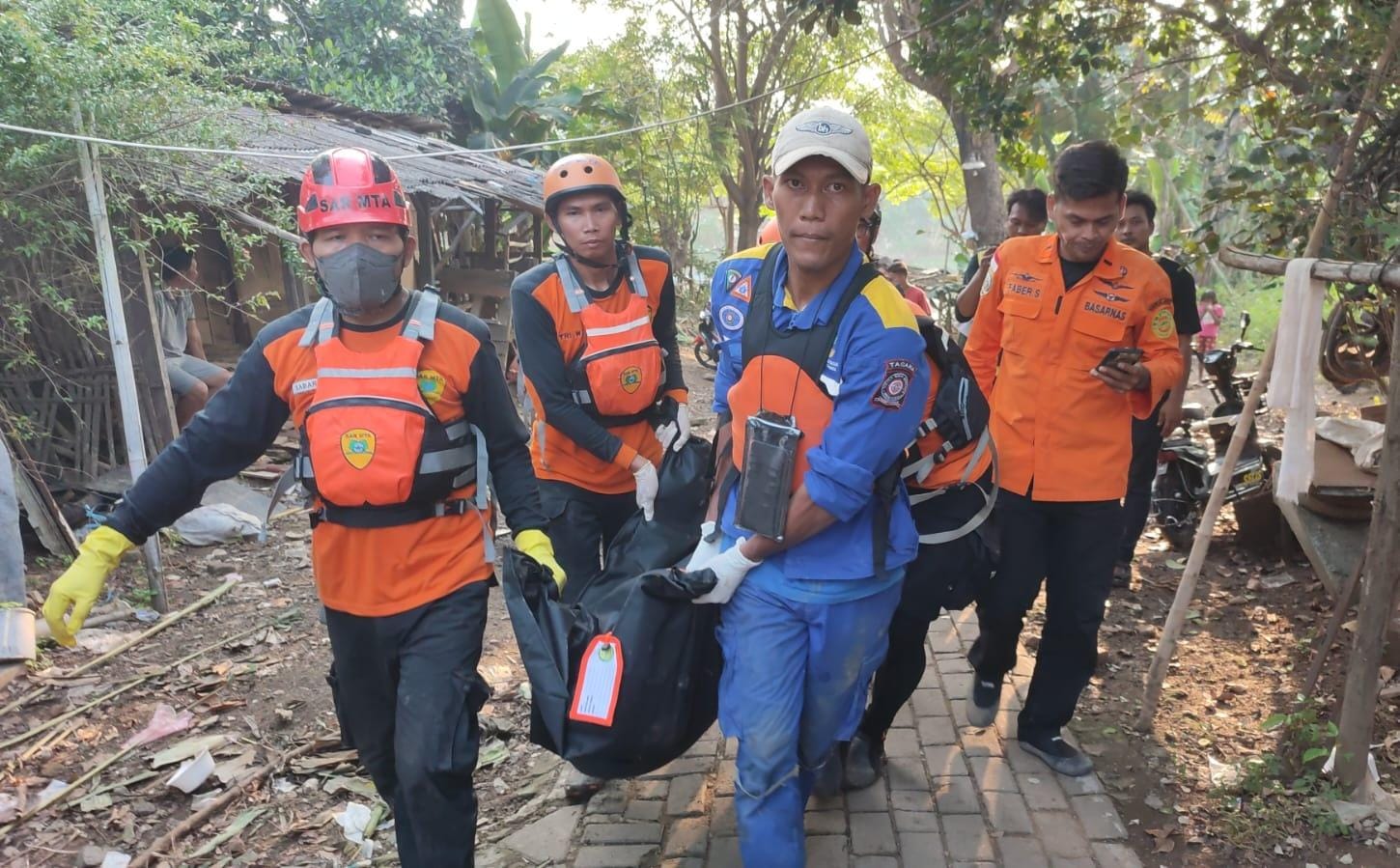 Kabur dari Kejaran Gengster Bersajam, Diki Permana Ditemukan Meninggal Dunia di Pintu Air 10