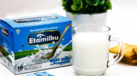 Susu Kambing Etamilku diproduksi dengan standar kualitas tinggi dan menggunakan bahan-bahan alami terbaik. Kandungan susu kambing dipilih secara khusus
