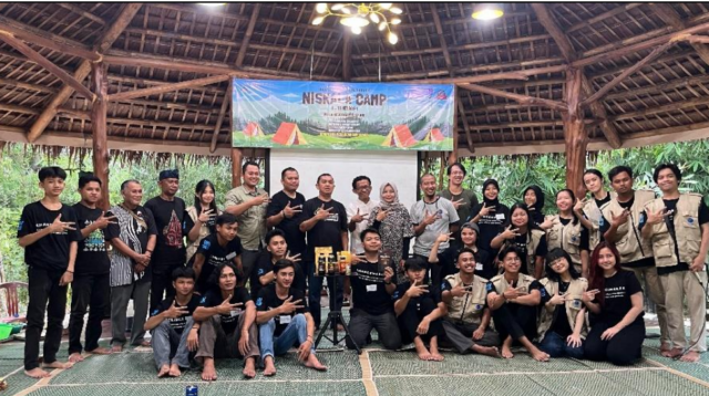 Foto bersama pihak Panitia, Peserta, GMLS, UMN, Kabid SDM dan Ekraf Dispar Kab. Lebak, Komite Ekraf Kab. Lebak, serta Leekraf.
