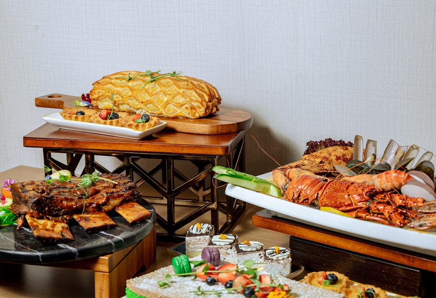 Nikmati 99 Menu Kuliner di Sunday Feast Mangkuluhur Artotel Suites