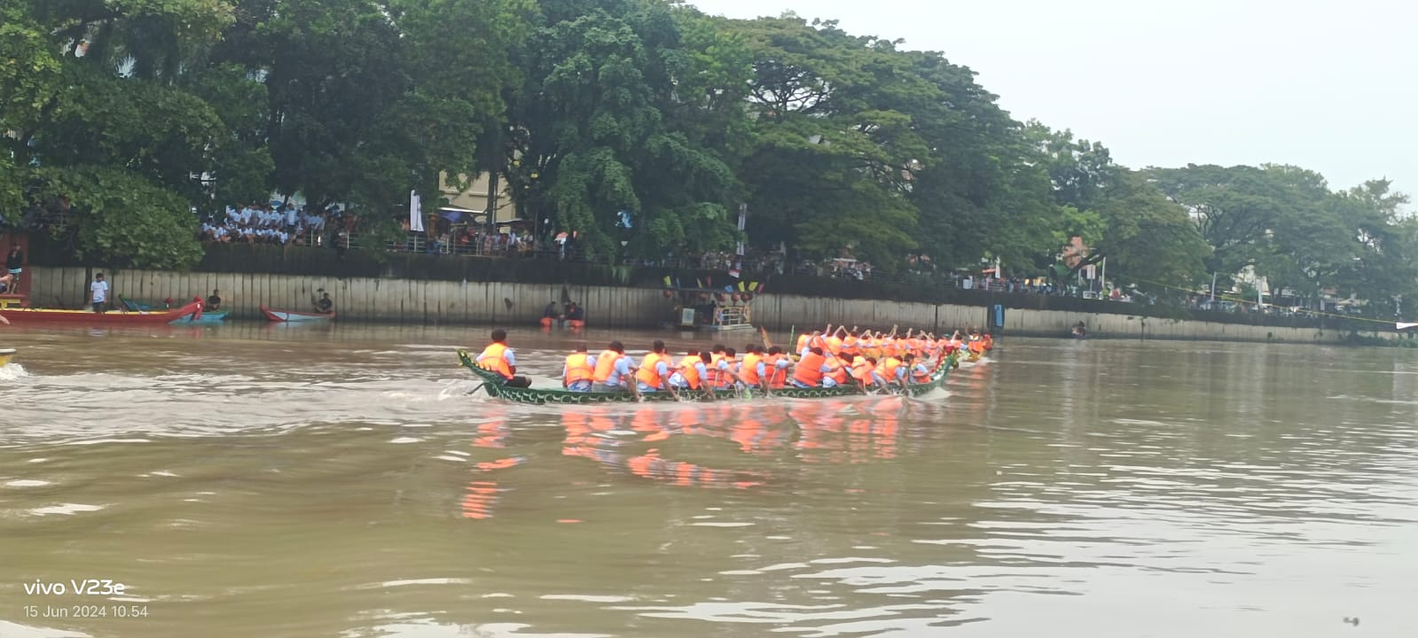 Lomba Perahu Naga di Festival Peh cun Tangerang