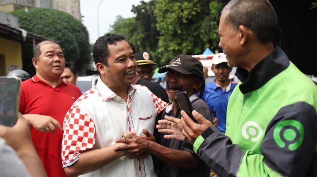 Kunjungi Festival Peh Cun, Arief Wismansyah Dipeluk Erat Warga