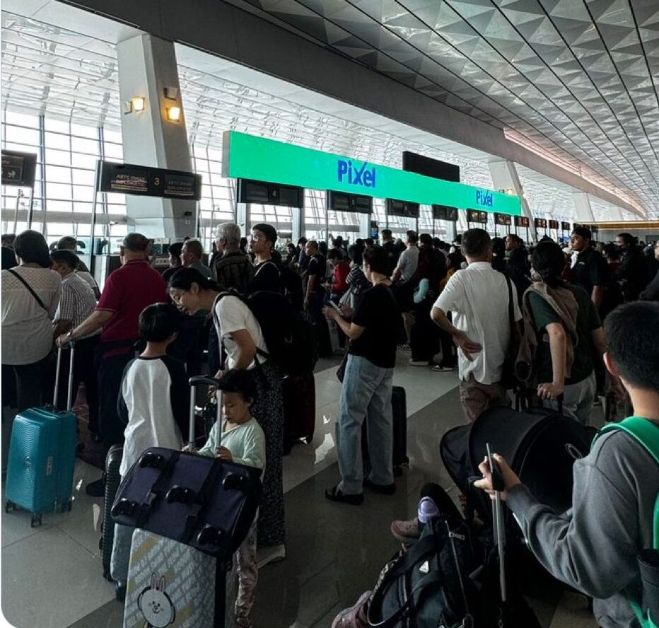 Layanan Imigrasi di Bandara Terganggu, Penumpang Diimbau Datang Lebih Awal