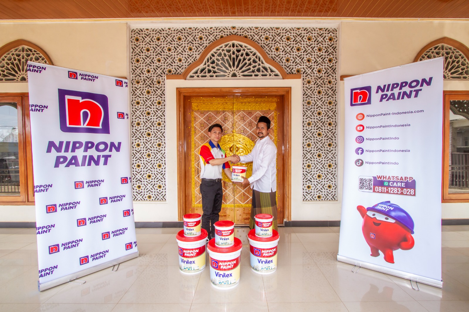 Dukung Kenyamanan Ibadah, Nippon Paint Sumbang 5600 Liter Cat untuk 416 Masjid di Banten