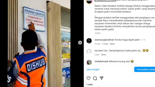 Sebuah video viral yang beredar di media sosial menampilkan tindakan seorang anggota Dinas Perhubungan (Dishub) yang menghapus plang parkir gratis di sebuah minimarket.