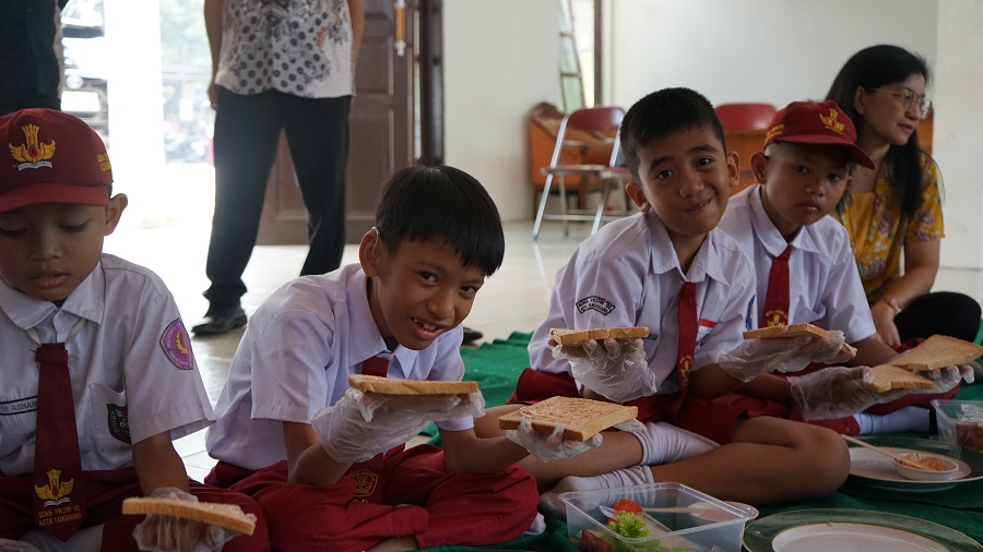 Hotel Aryaduta Lippo Village Mendukung Anak Berkebutuhan Khusus Melalui Program CSR Sapta Rasa