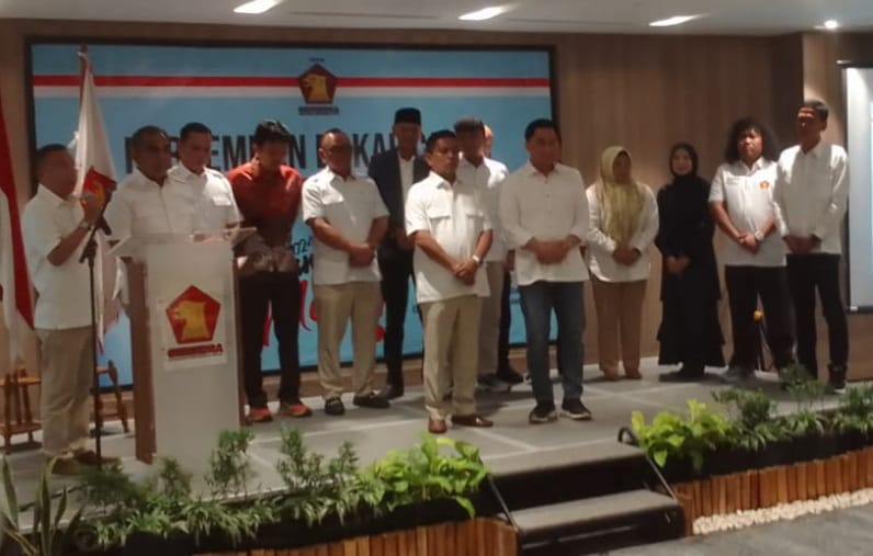 Pasangan Maesyal Rasyid-Intan Nurul Hikmah Dapat Mandat dari Gerindra Pasangan Maesyal Rasyid-Intan Nurul Hikmah Dapat Mandat dari Gerindra