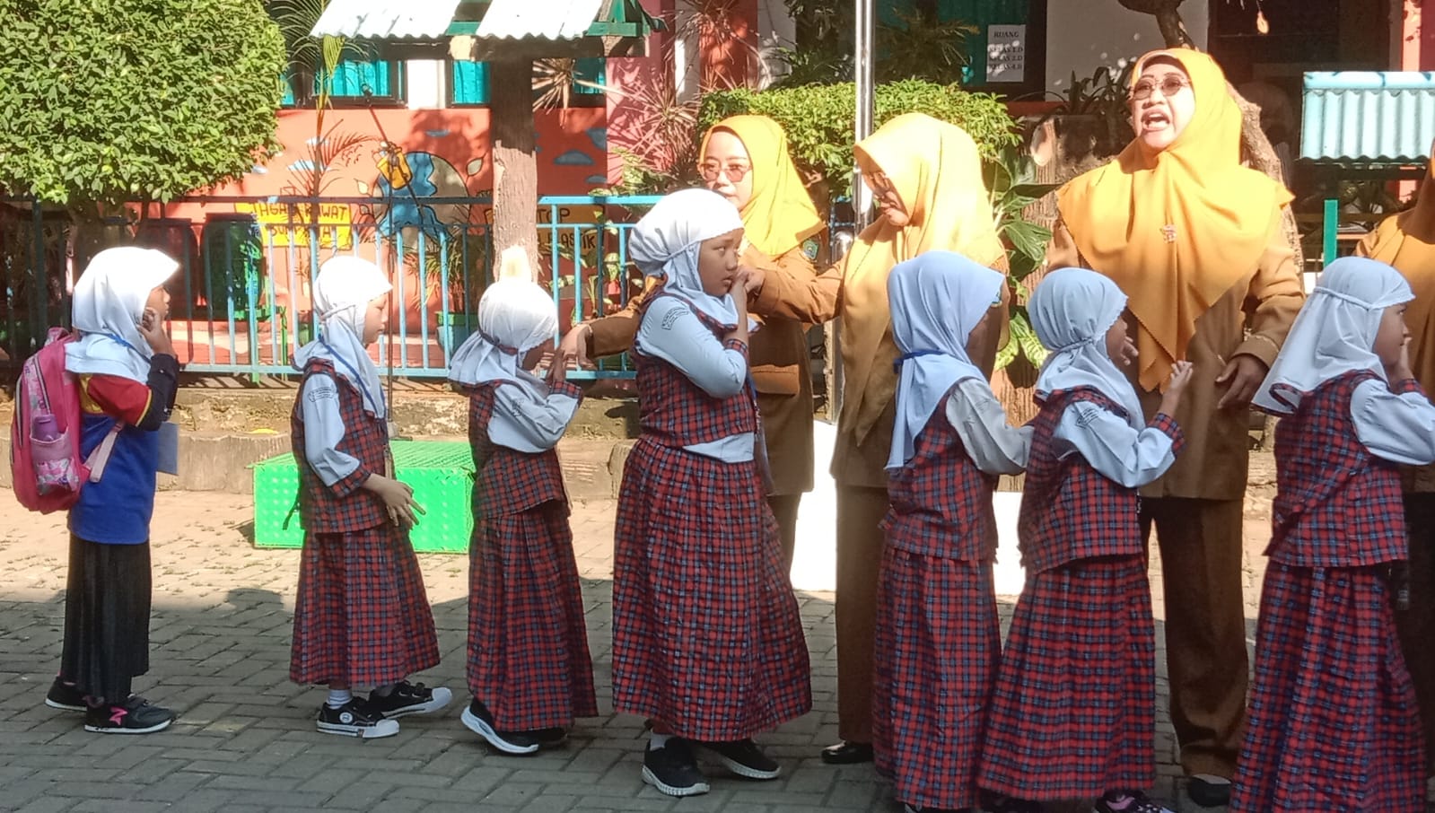 Murid Baru SD Negeri Gebang Raya 1 Antusias Ikuti MPLS