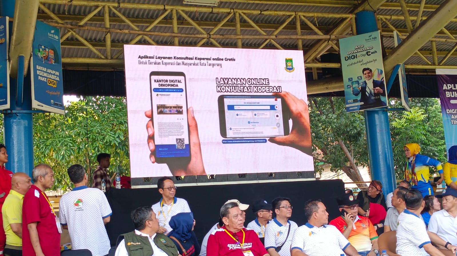 Hari Koperasi Nasional (Harkopnas) diperingati setiap tanggal 12 Juli di Indonesia, sebagai momentum untuk mengingat dan merayakan peran penting koperasi