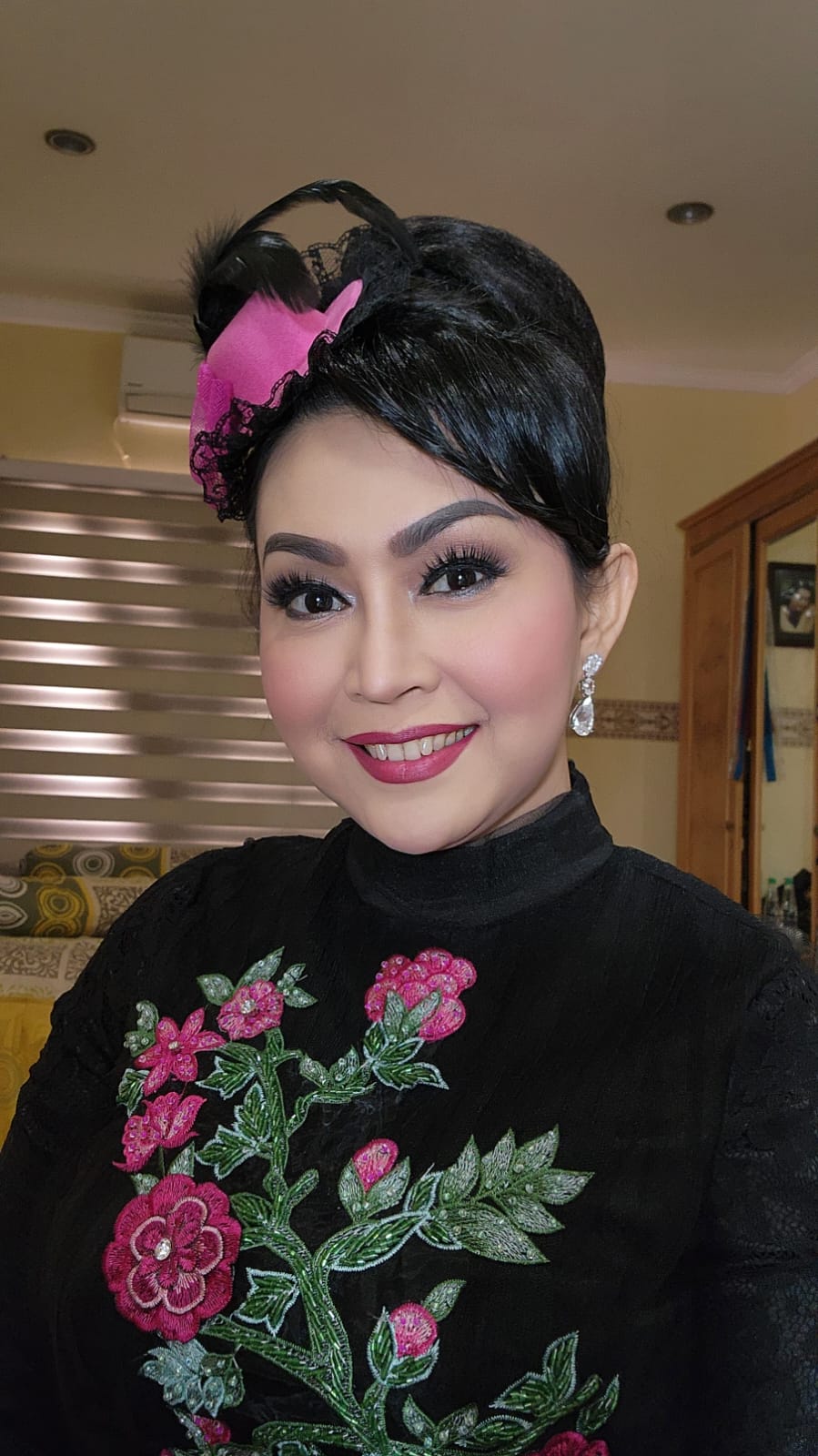 Ratna Listy Dapat Kejutan Hadiah Lagu Baru