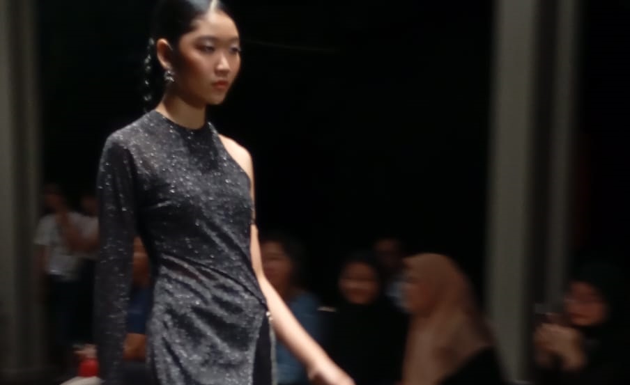 Kolaborasi 3 Desainer ASEAN Memukau Panggung JF3 2024