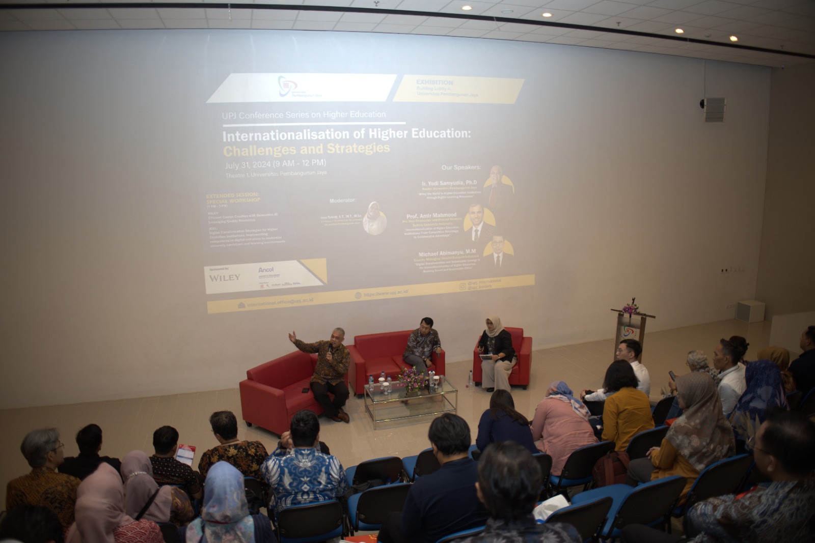 UPJ Bahas Strategi Internasionalisasi dalam Pendidikan Tinggi melalui Seminar