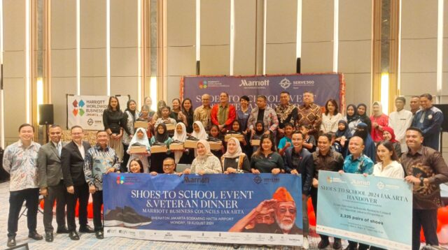Marriott Worldwide Business Council Sumbangkan 2.335 Pasang Sepatu untuk Veteran dan Anak-Anak di Indonesia