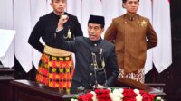 Presiden Jokowi Sampaikan Pidato Kenegaraan dengan Pakaian Adat Betawi