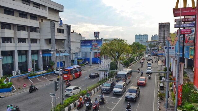 Berkenalan dengan Balikpapan, Kota Penyangga IKN yang Makin Sibuk