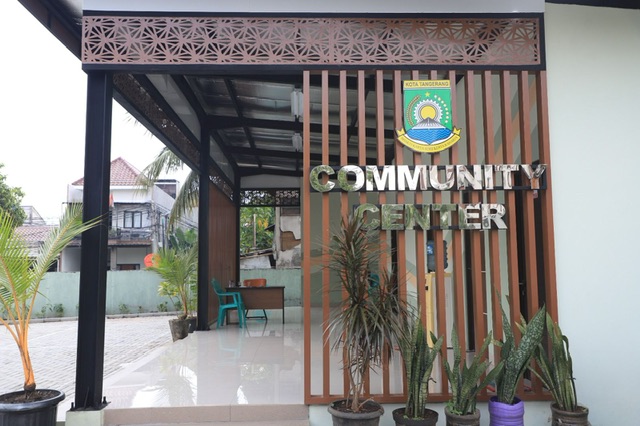 Pemkot Tangerang berencana melakukan pembangunan 15 pusat komunitas (community center) yang tersebar di seluruh wilayah di Kota Tangerang.