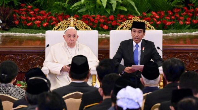 Jokowi dan Paus Fransiskus Suarakan Persatuan di Tengah Konflik Global