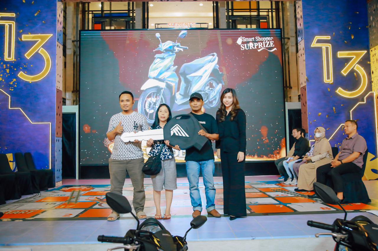 Bulan penuh keceriaan, pusat perbelanjaan Tangcity Mall memberikan keceriaan kepada pengunjung setianya melalui Smart Shopper Surprize