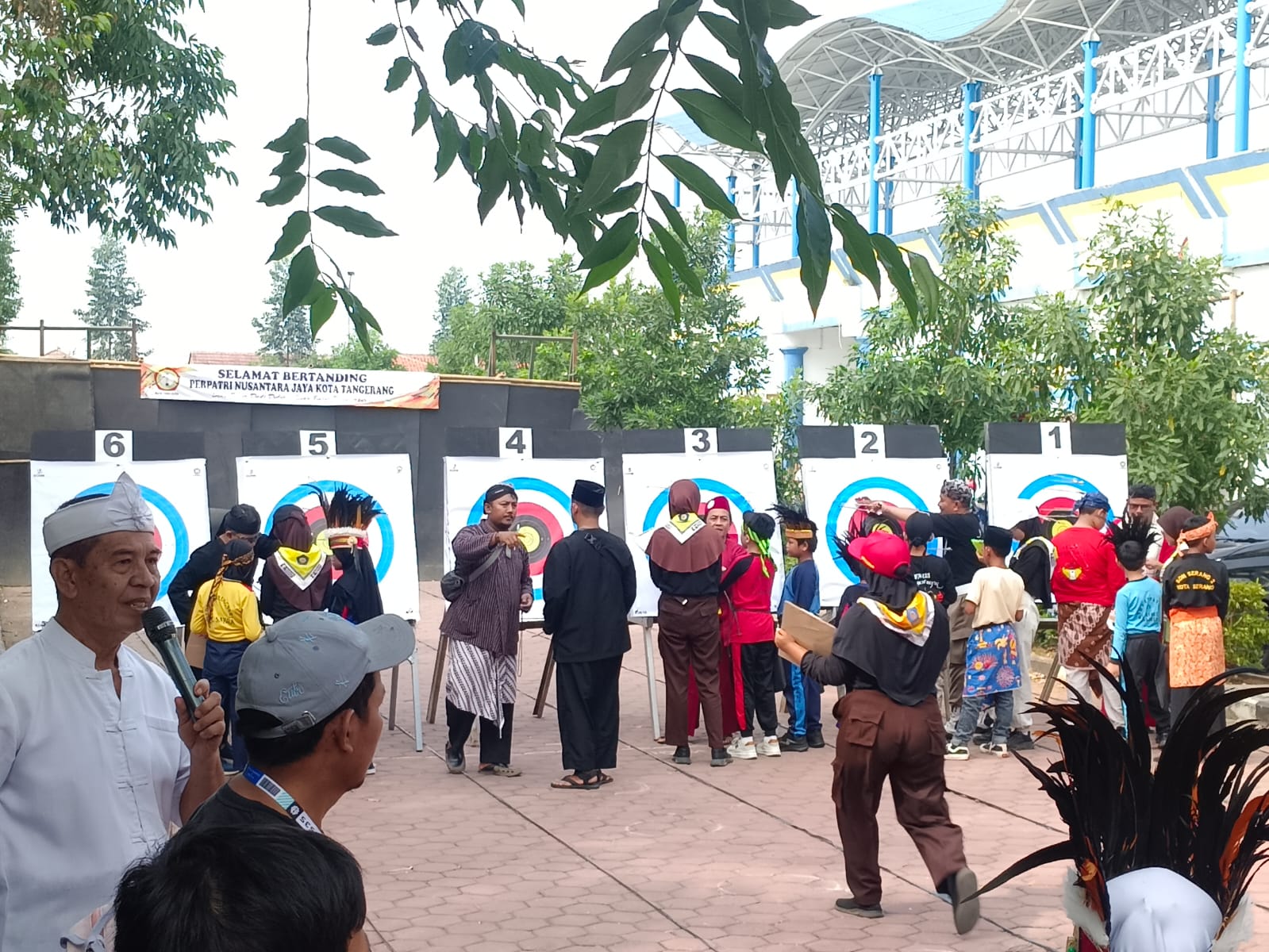 Ratusan Pemanah Mengikuti Kejuaraan Panah Tradisional di Stadion Benteng Reborn