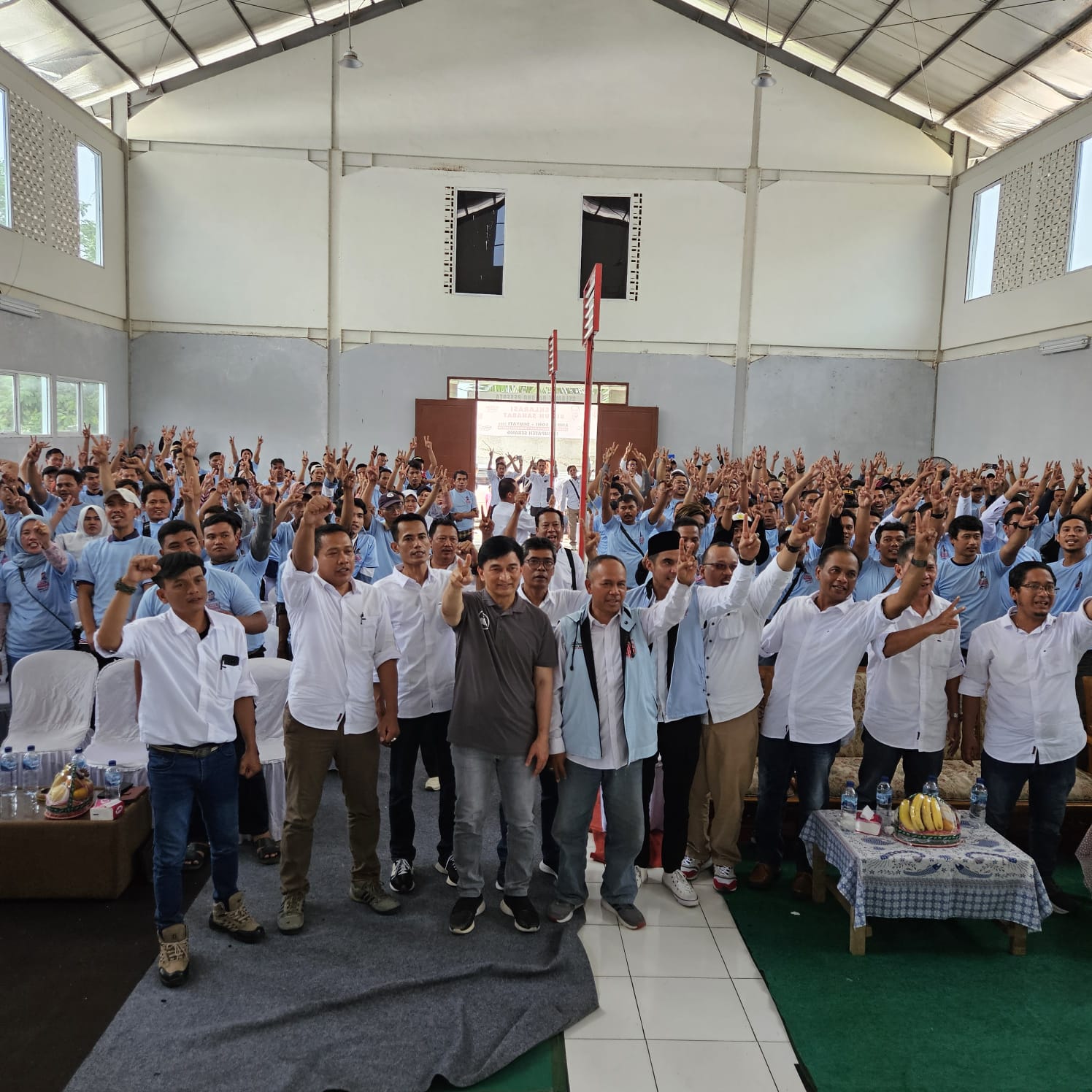 13 Ribu Anggota Forum Buruh Cikoja Solid Alihkan Dukungan pada Andra Soni -Dimyati