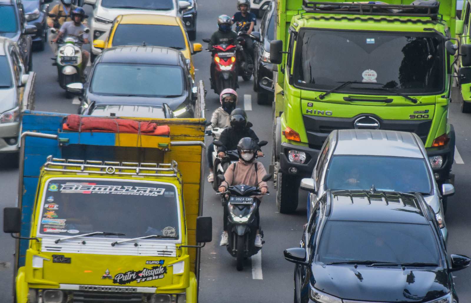 Kemacetan Parah di Jalan MH. Thamrin Imbas Perbaikan Jalan