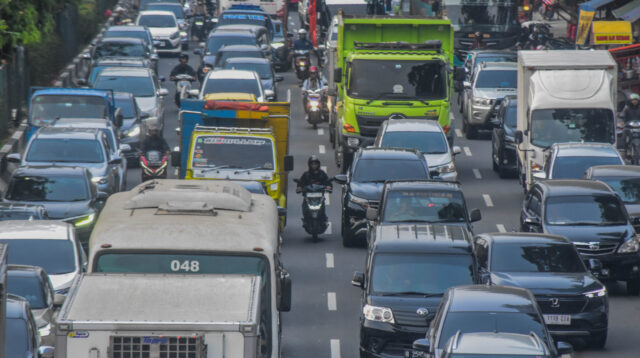 Kemacetan Parah di Jalan MH. Thamrin Imbas Perbaikan Jalan