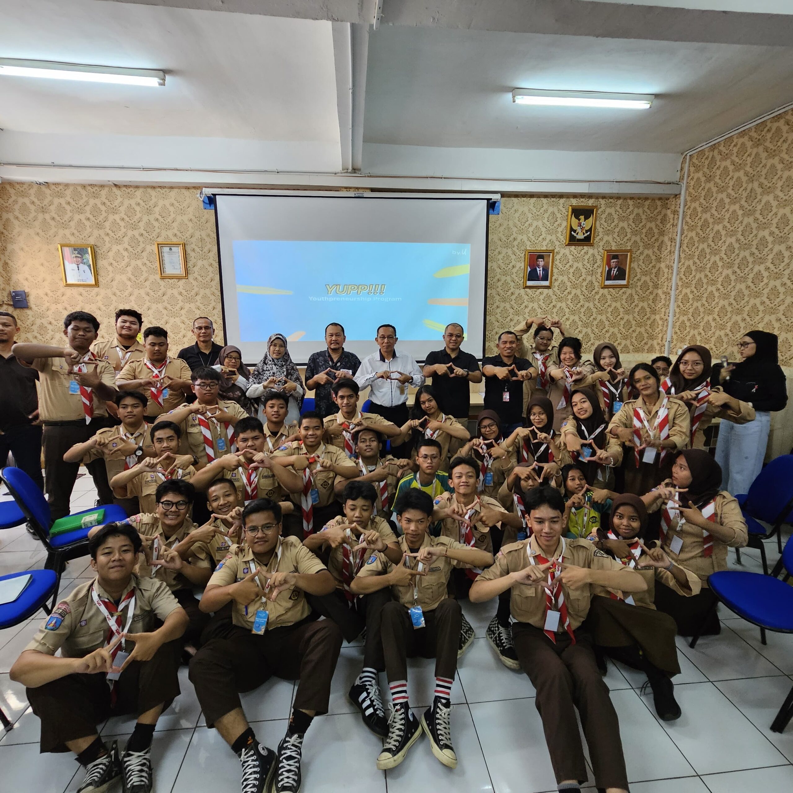 Telkomsel Bekali Siswa SMA 6 Tangerang Selatan dengan Skill Entrepreneur