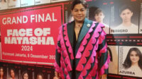 Ivan Gunawan Beraksi di Face of Natasha 2024: Juri dan Perancang Gaun Finalis