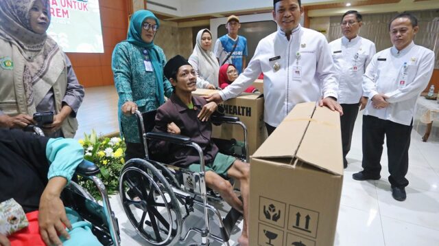 102 Keluarga Miskin di Kota Tangerang Dapat Bantuan Modal Usaha Rp20 Juta per Keluarga
