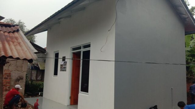 Wujud Kepedulian Sosial, Sinar Mas Land Kembali Renovasi Rumah Warga Tak Layak Huni